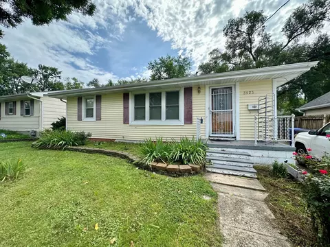 3923 15th St, Des Moines, IA 50313