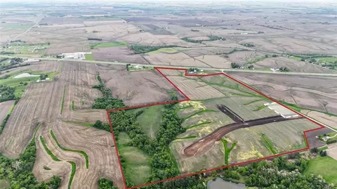 lot23 Fox Creek Ct, Pella, IA 50219