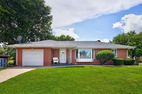601 S O St, Indianola, IA 50125
