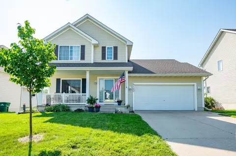 9102 NW Windsor Dr, Johnston, IA 50131