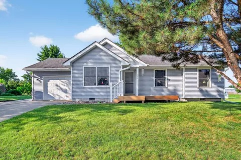 504 NE 10th St, Grimes, IA 50111