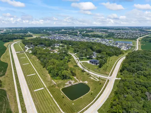 1471 S Timber Ln, West Des Moines, IA 50266