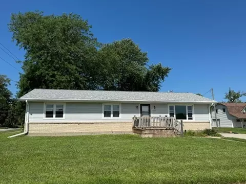 806 14th St, Nevada, IA 50201