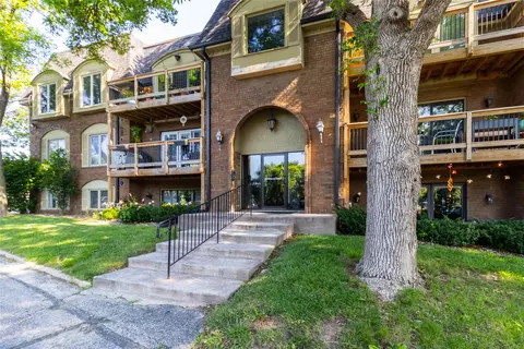1410 20th St #20, West Des Moines, IA 50265