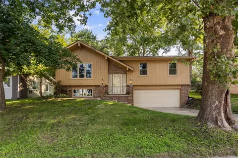 3312 Kinsey Ave, Des Moines, IA 50317