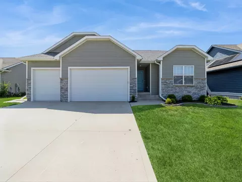 220 NE Megan Ave, Elkhart, IA 50073