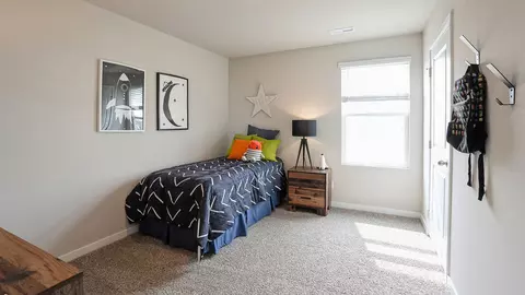 Bedroom - 2113 Bugge Dr, Adel, IA 50003 photo 3 of 6