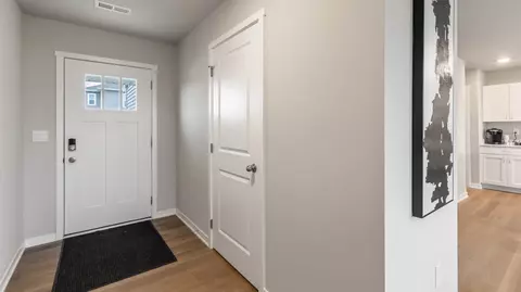 Entry Way - 2113 Bugge Dr, Adel, IA 50003 photo 3 of 4