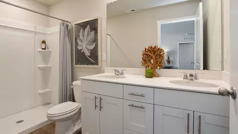 Bath - 2113 Bugge Dr, Adel, IA 50003 photo 1 of 2