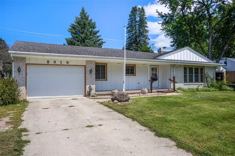 2310 Evelyn St, Perry, IA 50220