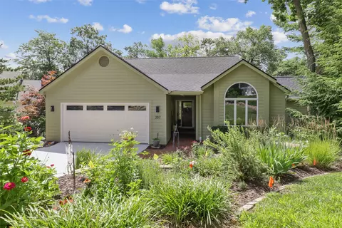 207 28th St, Des Moines, IA 50312
