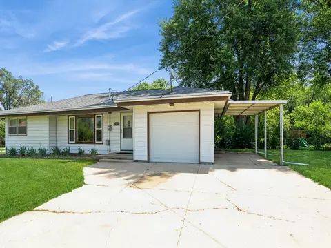 6001 SW 13th Pl, Des Moines, IA 50315