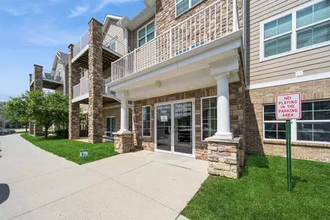 8350 Ep True Pkwy #3306, West Des Moines, IA 50266