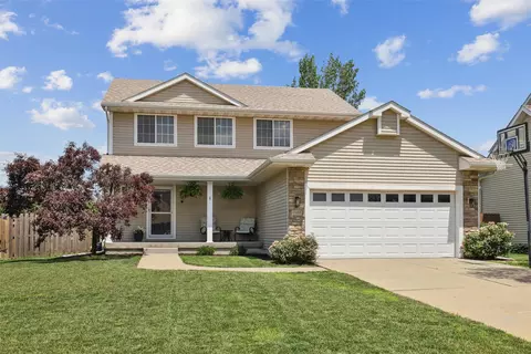15605 Aurora Ave, Urbandale, IA 50323