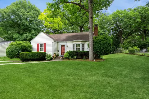 2625 38th St, Des Moines, IA 50310