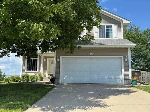 4485 Tamara Ln, West Des Moines, IA 50265