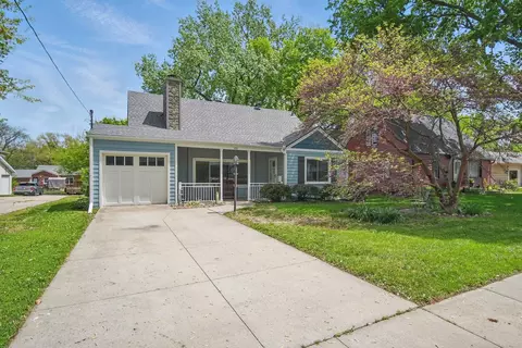 921 16th St, West Des Moines, IA 50265