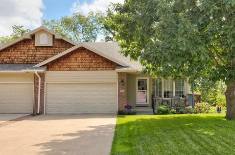 365 56th Ct, Pleasant Hill, IA 50327