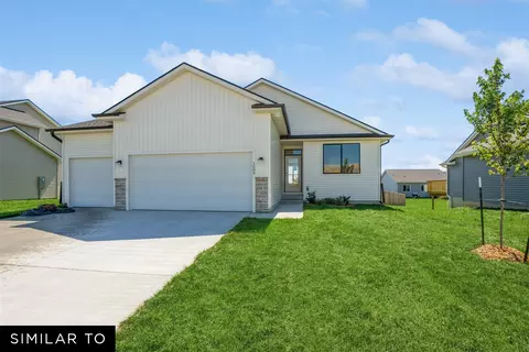301 N 19th St, Indianola, IA 50125