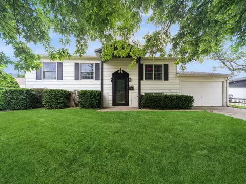 117 NW Coral Ln, Ankeny, IA 50023