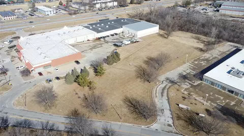 00 109th St, Urbandale, IA 50322