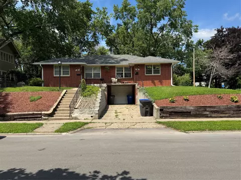 3601 3605 Kingman Blvd, Des Moines, IA 50311