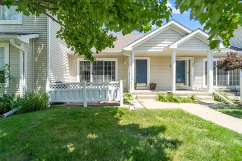 4425 Mills Civic Pkwy #1102, West Des Moines, IA 50265