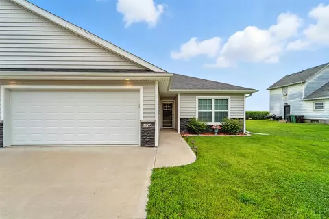 408 N Park St, Prairie City, IA 50228