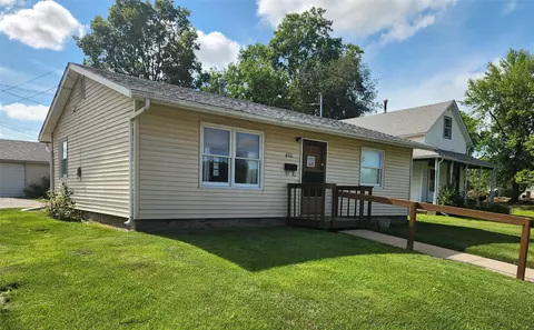 406 S Fremont St, Knoxville, IA 50138