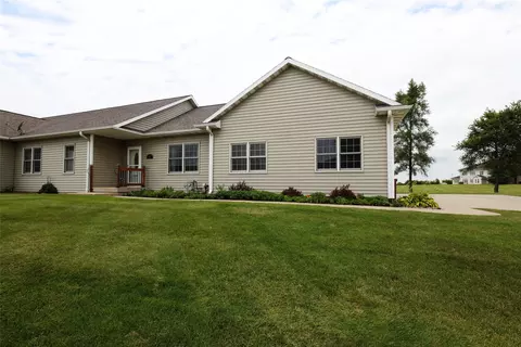 118 Peterson Pkwy, Madrid, IA 50156
