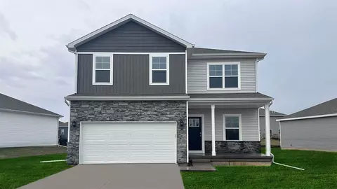 3570 Paradise Ln, Waukee, IA 50263