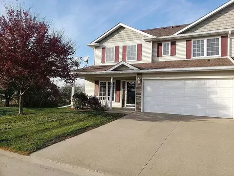 2900 SE Glenstone Dr #402, Grimes, IA 50111