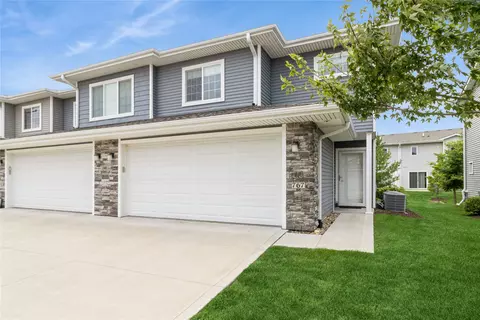 767 NE Conner Ct, Waukee, IA 50263