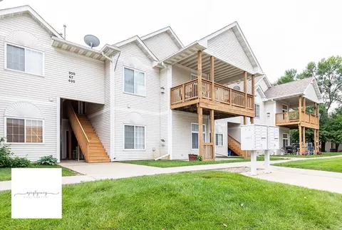 950 67th St #412, West Des Moines, IA 50266