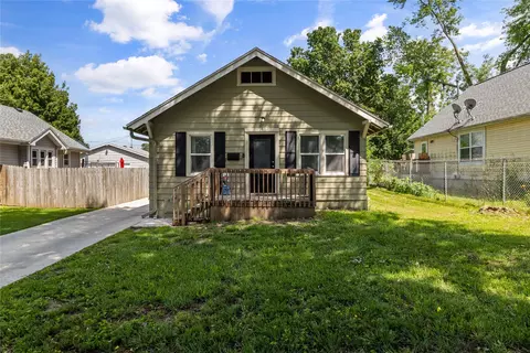 1511 York St, Des Moines, IA 50316