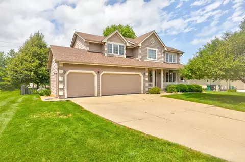 1410 NW Maple St, Ankeny, IA 50023