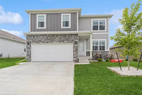4140 Dakota Cir, Waukee, IA 50263