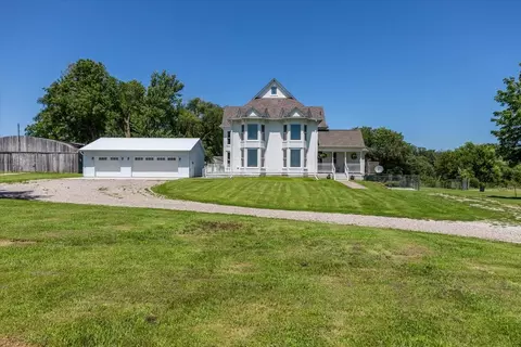4842 Highway F48 Hwy W, Newton, IA 50208