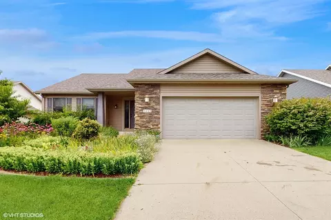 5413 Durant St, Ames, IA 50014