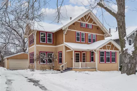 1242 37th St, Des Moines, IA 50311