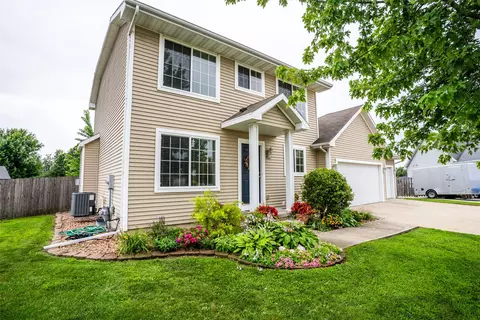 600 Evergreen Cir NW, Bondurant, IA 50035