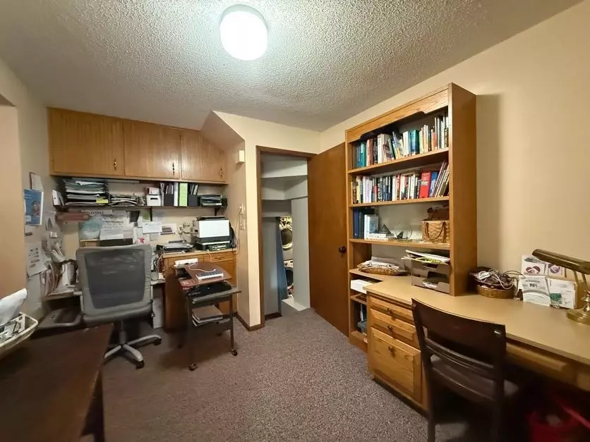 Other - 3233 68th St, Urbandale, IA 50322 photo 4 of 5