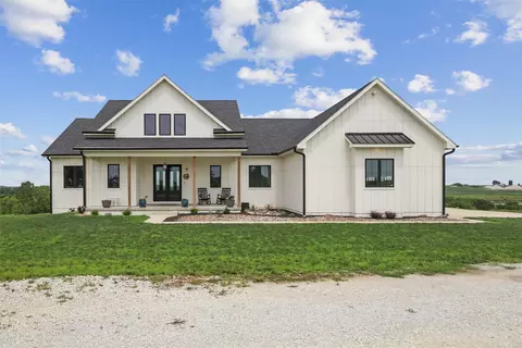 1103 170th St, Dexter, IA 50070