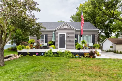 5011 Ovid Ave, Des Moines, IA 50310