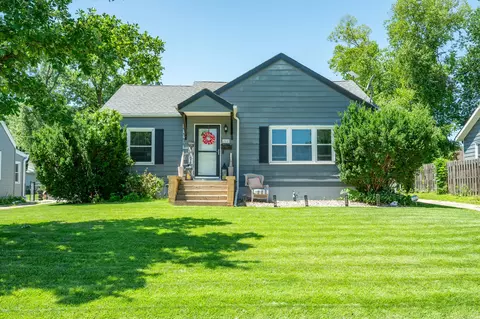 1708 61st St, Des Moines, IA 50322