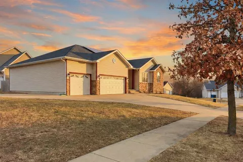 3112 Hart Ave, Des Moines, IA 50320