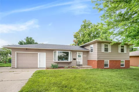 1310 20th St, Ames, IA 50010