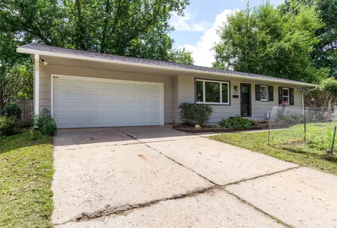 918 Arizona Ave, Ames, IA 50014