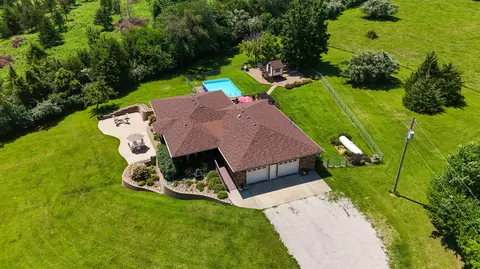 12246 Clarke Trl, Carlisle, IA 50047