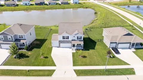 1085 Spruce St, Waukee, IA 50263
